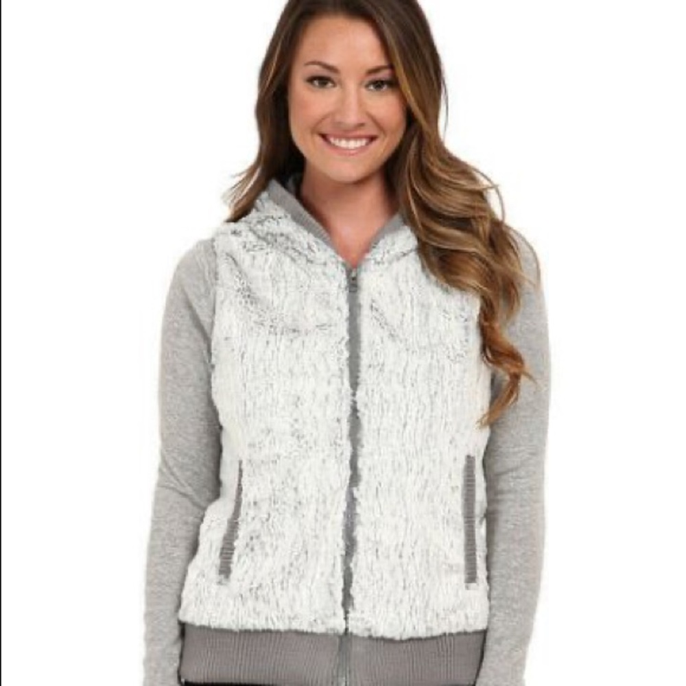 Patagonia Conejo fur vest